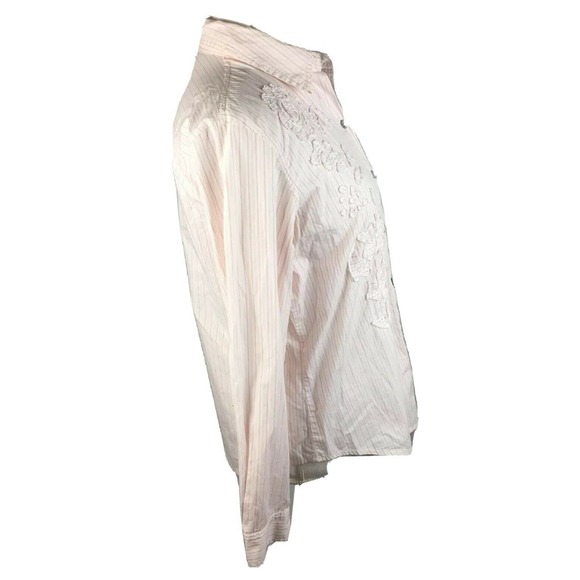 Chicos Women's Pink Embroidered Button Up Shirt Size Medium - Picture 3 of 8